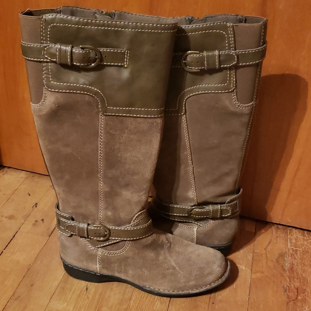 Brand new Clarks